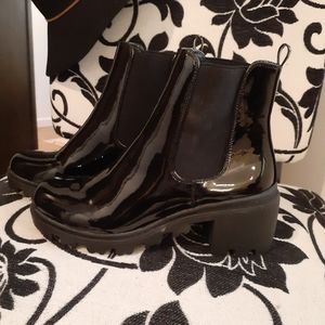 Chunky Heeled Boot
